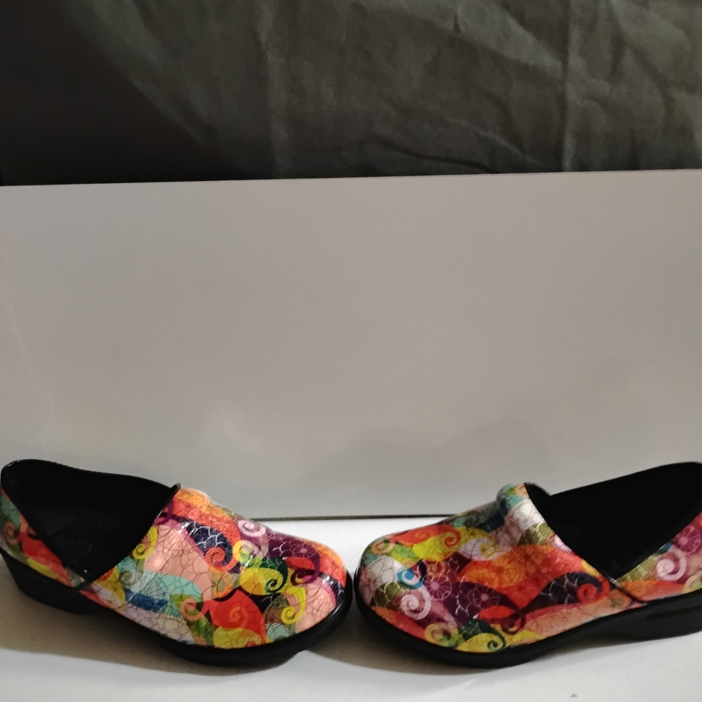 Savvy Multicolor Patterned Mules - Picture 5 of 16